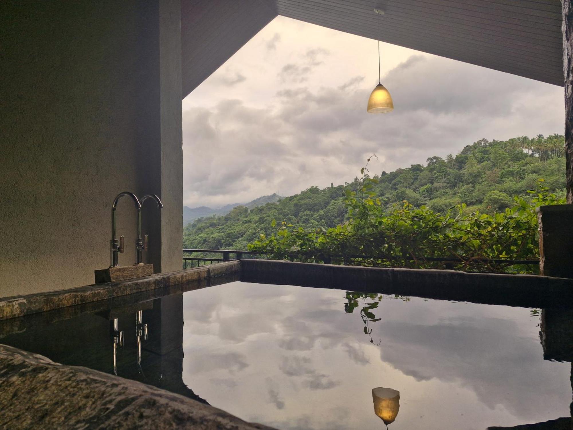 Kandy Victoria Eco Resort Exteriör bild
